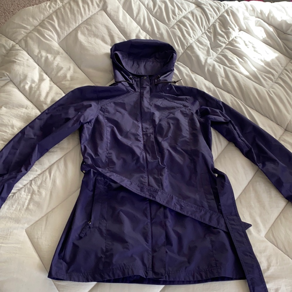 Long purple Columbia wind breaker